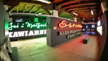 Muzeum Neonów na warszawskim Kamionku Muzeum Neonów na warszawskim Kamionku