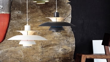 PH 5 & PH 50 zaprojektowana w 1958 r. lampa PH 5 stała się punktem wyjścia Henningsena do pracy nad kolejnymi wersjami. Model PH 50 jest wersją jubileuszową z roku 2008 r. PH 5 & PH 50 zaprojektowana w 1958 r. lampa PH 5 stała się punktem wyjścia Henningsena do pracy nad kolejnymi wersjami. Model PH 50 jest wersją jubileuszową z roku 2008 r.