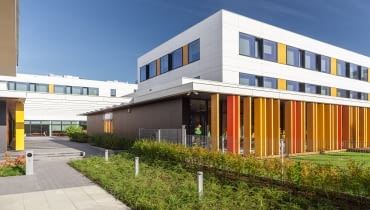 Szkoła podstawowa w Ząbkach - realizacja projektu pracowni MAMGUSTA Szkoła podstawowa w Ząbkach - realizacja projektu pracowni MAMGUSTA