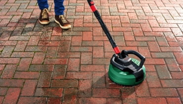 Mycie kostki betonowej. Mycie kostki betonowej.