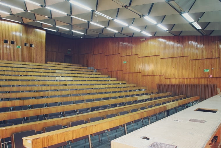 Budynek Audytorium Wydziału Chemii Uniwersytetu Wrocławskiego Budynek Audytorium Wydziału Chemii Uniwersytetu Wrocławskiego