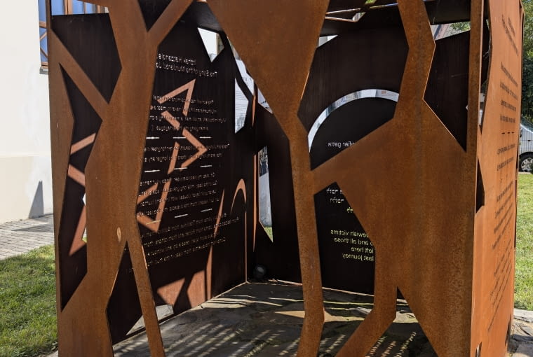 Kubik - upamiętnienie getta we Włodawie