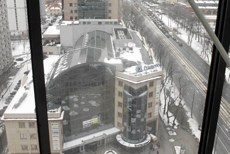 Widok na Atrium z Hotelu Westin 02.04.2013 Warszawa . Ulica Grzybowska . Budynek Atrium . fot . Przemek Wierzchowski / Agencja Gazeta SLOWA KLUCZOWE: atrium budynek centrum zabudowa