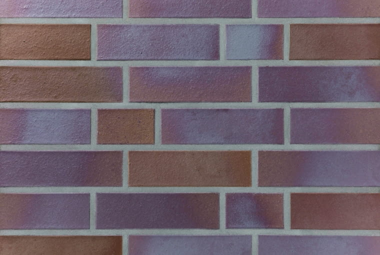 Cegła klinkierowa w kolorze brązowo-szarym o gładkim licu Cegła klinkierowa w kolorze brązowo-szarym o gładkim licu