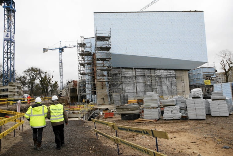 12.01.2015 Torun . Budowa Centrum Kulturalno - Kongresowego na Jordankach . Fot. Mikolaj Kuras / Agencja Gazeta DLOTO strony lokalne GW - Toruń SLOWA KLUCZOWE: jordanki sala sala koncertowa ZDJĘCIE DO WKŁADKI: DLOTO strony lokalne GW - Toruń