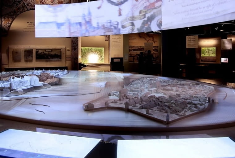 Wystawa POLIN "1000 lat historii Żydów na ziemiach polskich" Wystawa POLIN "1000 lat historii Żydów na ziemiach polskich"