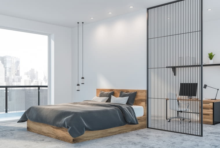 Kącik biurowy w sypialni