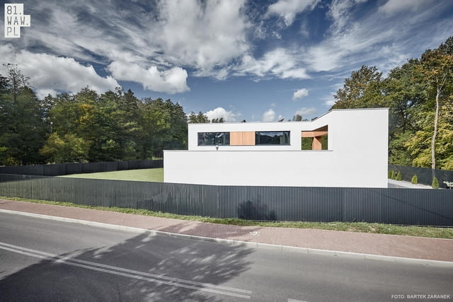 Dom Dziurawy. Proj.81.WAW.PL Dom Dziurawy. Proj.81.WAW.PL