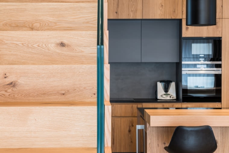 CUT House w Krakowie. Proj. KUMSTUDIO Łukasz Skorek