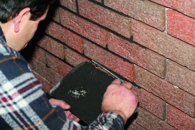 Ceglana elewacja to podstawowy argument przemawiający za wyborem ścian trójwarstwowych. Używa się tu przeważnie klinkieru Ceglana elewacja to podstawowy argument przemawiający za wyborem ścian trójwarstwowych. Używa się tu przeważnie klinkieru