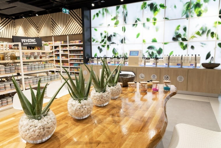 Flagowy Rossmann w Manufakturze. Proj. MUSU Flagowy Rossmann w Manufakturze. Proj. MUSU