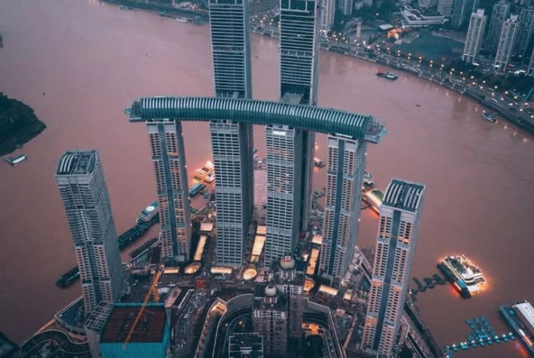 Raffles City Chongqing. Proj. Safdie Architects