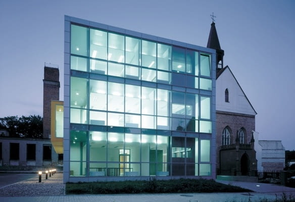 Budynek biurowy redakcji "Głosu Pomorza" w Koszalinie, projekt- HS99 (2001) Budynek biurowy redakcji "Głosu Pomorza" w Koszalinie, projekt- HS99 (2001)