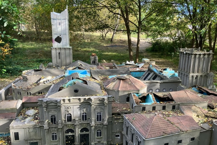 Opuszczony Park Miniatur Sakralnych w Częstochowie