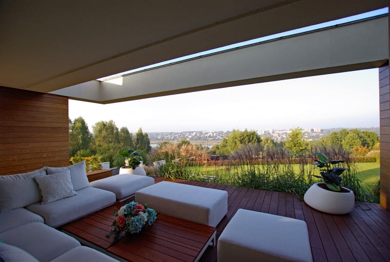 Dom z dziedzińcem w Starachowicach. Proj. MAG Architekci Marcin Grzyb Dom z dziedzińcem w Starachowicach. Proj. MAG Architekci Marcin Grzyb; Włodzimierz Sidorczuk