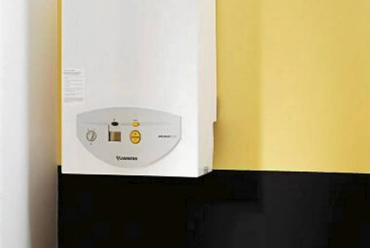 Elektroniczna regulacja temperatury należy do najbardziej komfortowych rozwiązań, ale też podgrzewacze w nią wyposażone są najdroższe podgrzewacz wody, piecyk gazowy