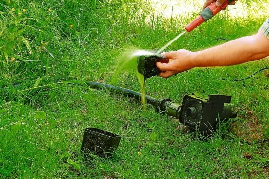 Czyszczenia filtra wstępnego pompy. Czyszczenia filtra wstępnego pompy.