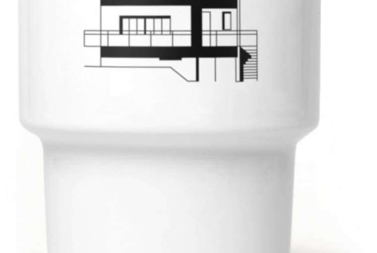 Seria kubków barowych inspirowanych okresem PRL-u z nadrukami fikcyjnych logotypów projektu znanych polskich projektantów, często nawiązujących do typografii modernistycznych zakładów pracy, domów wypoczynkowych. Cena: około 40 zł Seria kubków barowych inspirowanych okresem PRL-u z nadrukami fikcyjnych logotypów projektu znanych polskich projektantów, często nawiązujących do typografii modernistycznych zakładów pracy, domów wypoczynkowych. Cena: około 40 zł