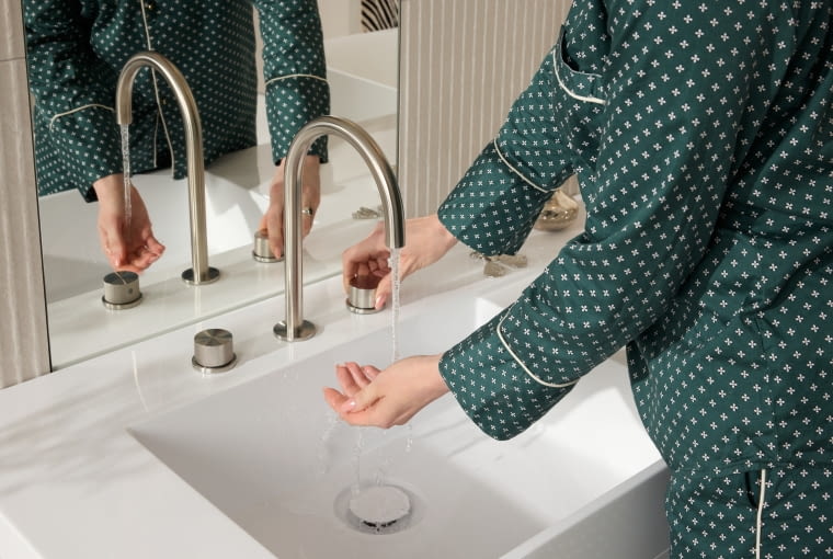 Kolekcja baterii łazienkowych MOZA316L. Model 10