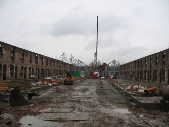 Z oryginalnych budynków zostały tylko fasady Chimney Pot Park