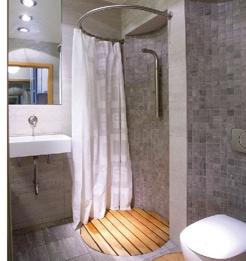 24.07.2006 WARSZAWA , SESJA WNETRZE KUCHNIA NA ZDJECIU LAZIENKA STYLIZACJA ELA MATUSZEWSKA DLA CZASOPISMA KUCHNIA FOT. ARKADIUSZ SCICHOCKI / AGENCJA GAZETA [ ELZBIETA MATUSZEWSKA ]