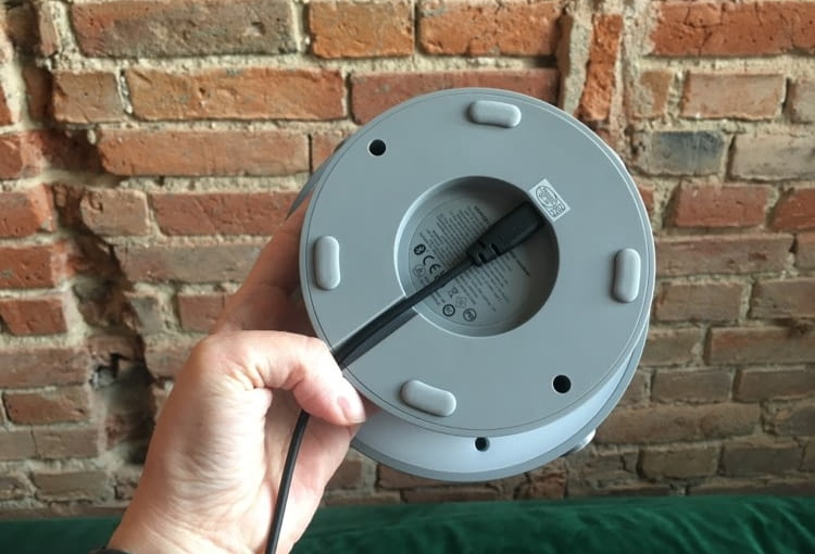 Ładowanie lampy z głośnikiem bluetooth VAPPEBY Ładowanie lampy z głośnikiem bluetooth VAPPEBY