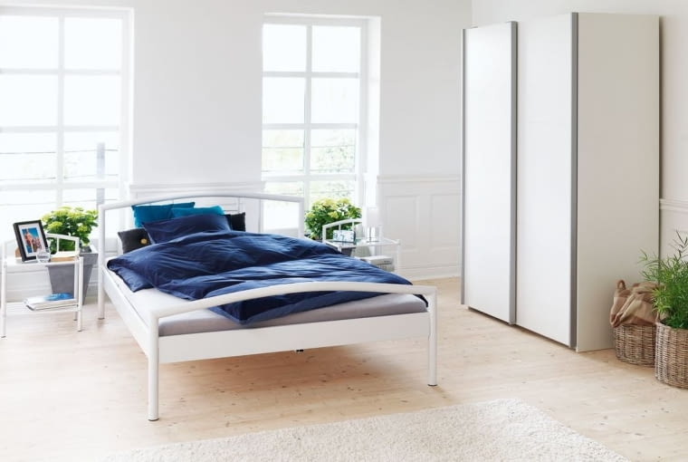 Rama łóżka VALSTED 140x200cm biała, 550 zł łóżko do sypialni