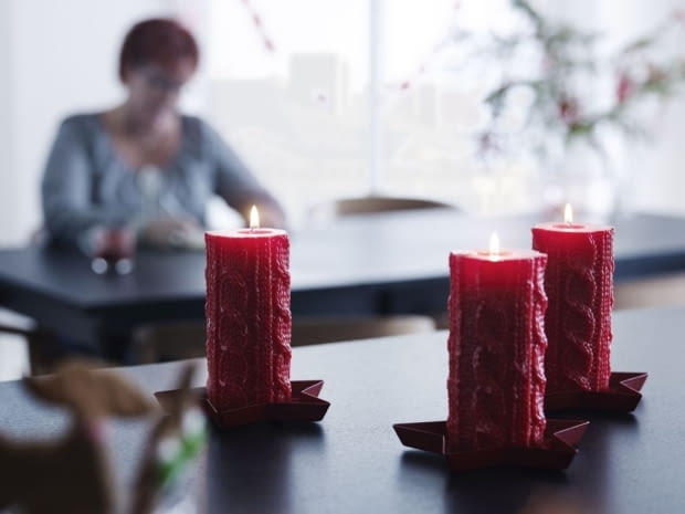 Święta w IKEA: VINTERMYS bezzapachowa świeca bryłowa. Cena: 14,99 zł. Ikea, święta, boże narodzenie, nowości, świąteczne dodatki