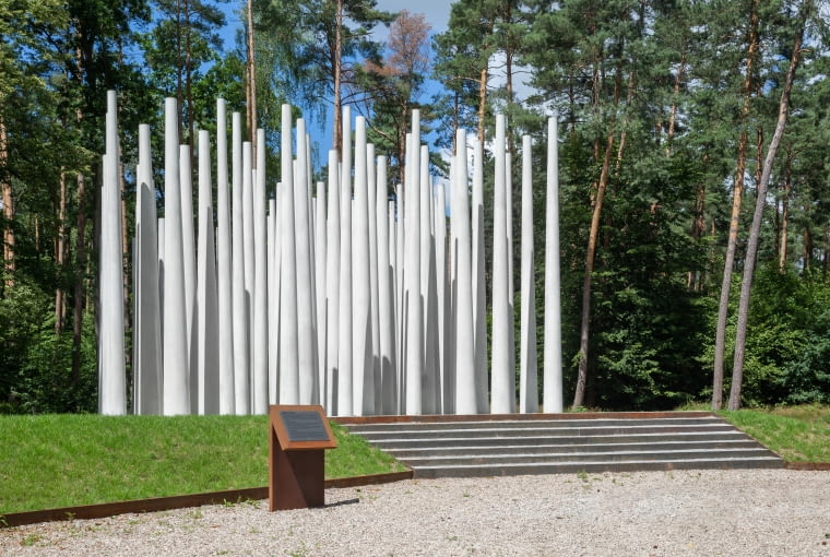 Pomnik w Lesie Szpęgawskim. Proj. Katarzyna Ephraim