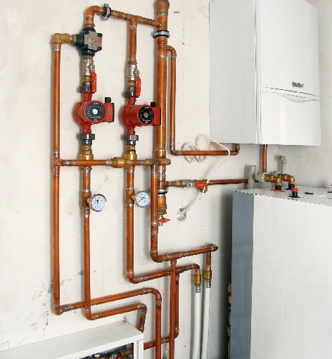 Wysokość opłat za ogrzewanie domu zależy w dużej mierze od rodzaju paliwa oraz urządzenia, jakie wybierzemy