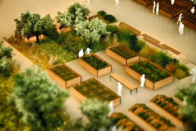 Makieta zrewitalizowanego terenu Ogrodów Urlicha przed CH Wola Park w Warszawie Makieta zrewitalizowanego terenu Ogrodów Urlicha przed CH Wola Park w Warszawie