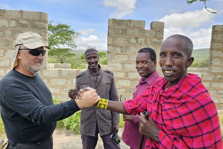 Fundacja AMANI pomaga w budowie i rozwoju społeczności w Tanzanii