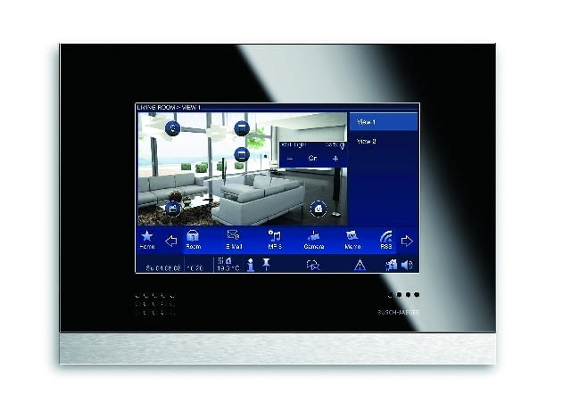 Drogie manipulatory do skomplikowanych systemów mają dotykowe panele LCD. automatyka