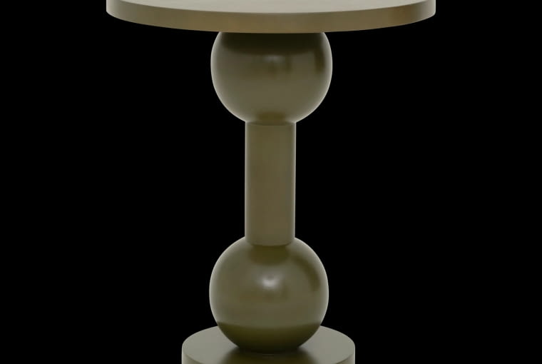 Stolik boczny Ramo (Urban Nature Culture), drewno mango, ciemnozielony, wys. 40 cm, 1159 zł, eyeondesign.pl