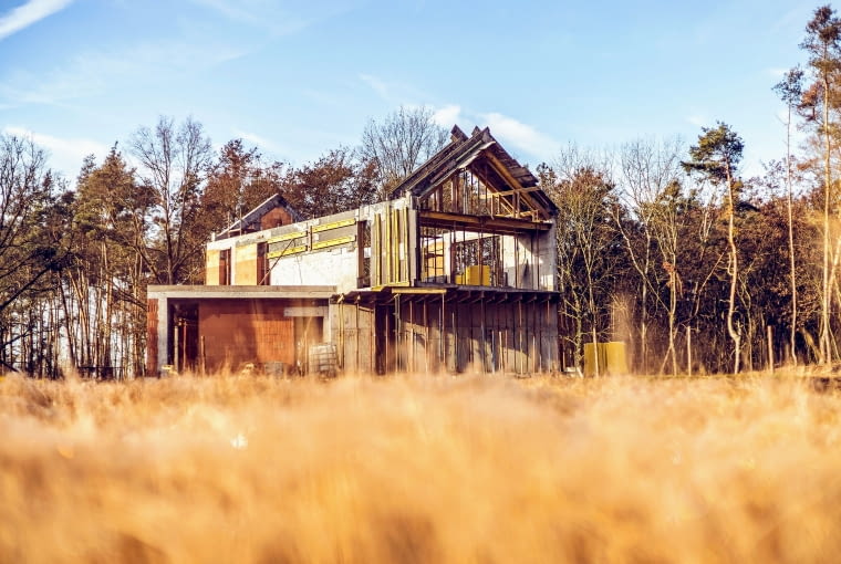 Dom pod Krosnem Odrzańskim w budowie. Proj. Z3Z ARCHITEKCI