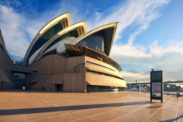 Opera w Sydney, architekt Jorn Utzon Opera w Sydney, architekt Jorn Utzon
