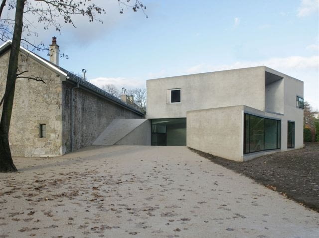 Dom we Frontenex Dom we Frontenex