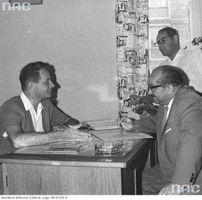 Architekci przy pracy, lata 70. Architekci przy pracy, lata 70.
