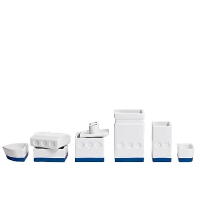 Desktructure; proj. Hector Serrano