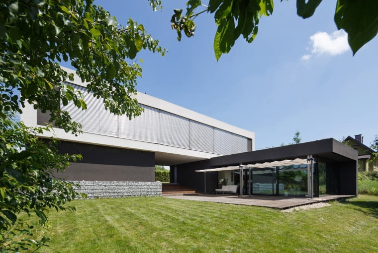 Dom z prześwitem. Proj. RS+ Robert Skitek Dom z prześwitem. Proj. RS+ Robert Skitek