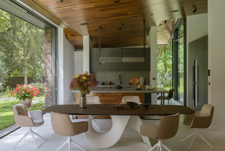 Rezydencja w Konstancinie. Proj. Hola Design