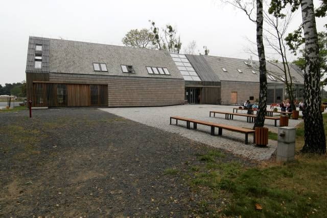 Budynek administracyjny Muzeum Wsi Opolskiej 24.09.2009 OPOLE , MUZEUM WSI OPOLSKIEJ BIERKOWICE , BUDYNEK ADMINISTRACJI