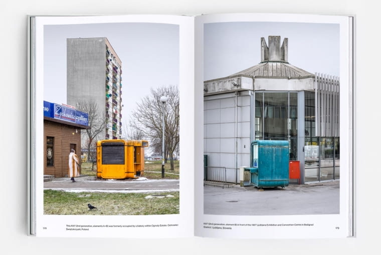 Kioski K67 - element A w Ostrowcu Świętokrzyskim (po lewej) i element B w Lublanie, Słowenii (po prawej) Kioski K67 - element A w Ostrowcu Świętokrzyskim (po lewej) i element B w Lublanie, Słowenii (po prawej)