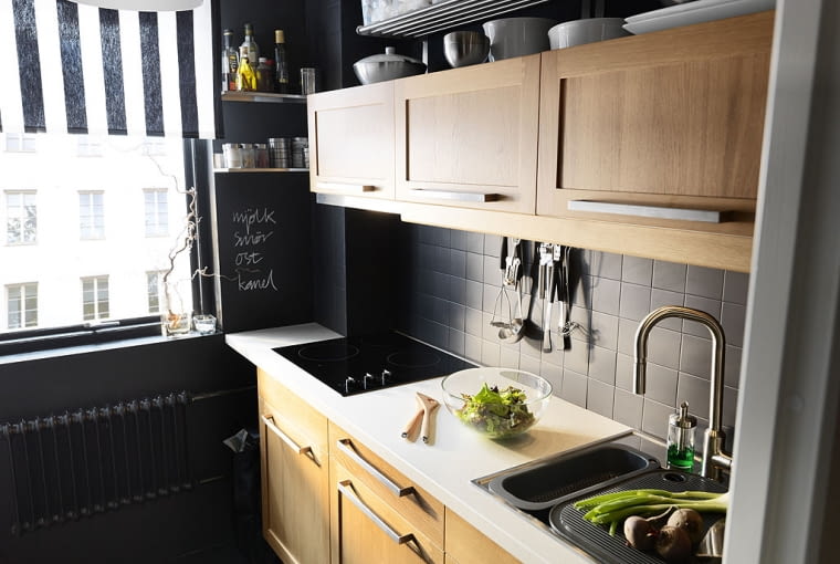 Mała kuchnia z maksymalnie wykorzystaną przestrzenią Mała kuchnia - IKEA