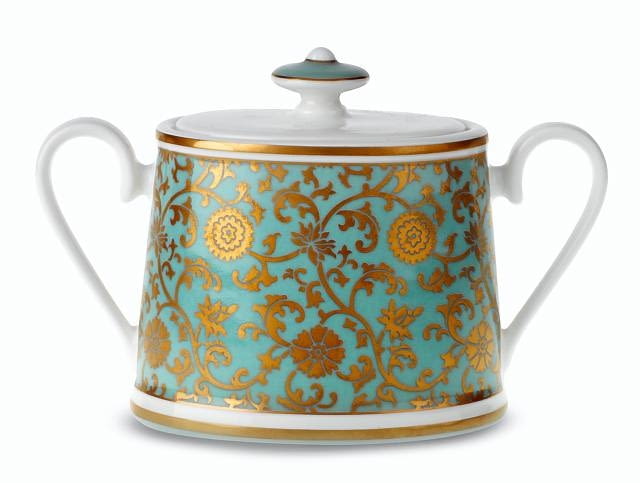 OZDOBNE CUKIERNICE. Aureus, porcelana, 295 zł, producent: Villeroy & Boch