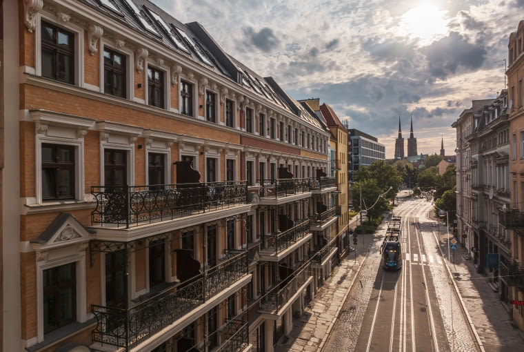 Rewitalizacja zespołu trzech zabytkowych kamienic z końca XIX wieku w centrum Wrocławia - biuro projektowe - Adamiczka.Broma sp. z o.o. Rewitalizacja zespołu trzech zabytkowych kamienic z końca XIX wieku w centrum Wrocławia - biuro projektowe - Adamiczka.Broma sp. z o.o.