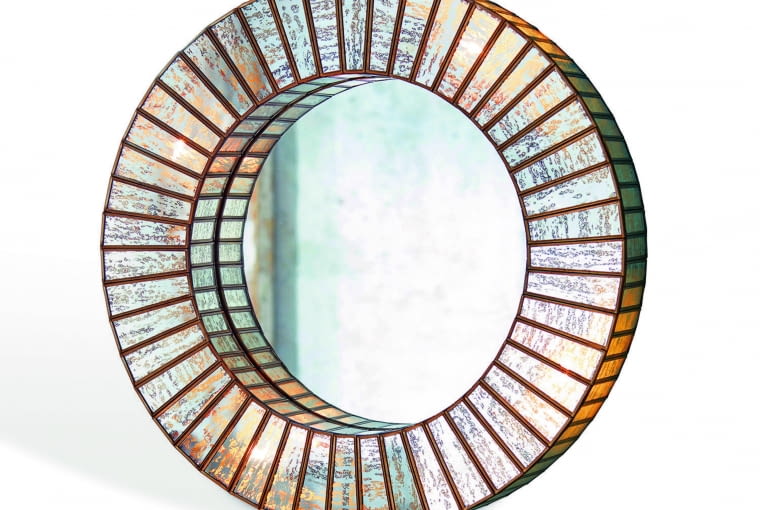 Kinkiet z lustrem Dorsteinn, mosiądz i szkło, śr. 60 cm, 2289 zł, loberon.pl Kinkiet z lustrem Dorsteinn, mosiądz i szkło, śr. 60 cm, 2289 zł, loberon.pl