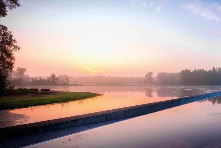 „Cycling throug Water - ścieżka rowerowa w Belgii biegnąca przez środek jeziora. Proj. BuroLandschap „Cycling throug Water - ścieżka rowerowa w Belgii biegnąca przez środek jeziora. Proj. BuroLandschap