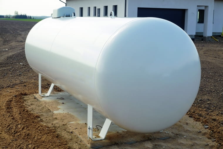 W systemach hybrydowych można wykorzystywać gaz płynny maga zynowany w zbiorniku zlokalizowanym przy budynku