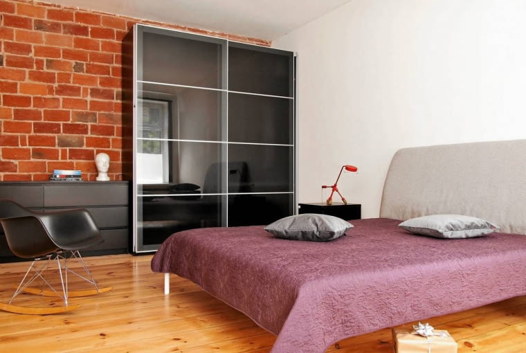 UWAGA ! PONOWNA PUBLIKACJA WYLACZNIE ZA ZGODA WLASCICIELI LODZ , MIESZKANIE , WNETRZA - SYPIALNIA WLASCICIELE DELFINA I MICHAL GRZELAK PROJEKT WNETRZA MICHAL GRZELAK STYLIZACJA AGNIESZKA OSAK-REJMER FOT. SYLWESTER REJMER PUBLIKACJA CZTERY KATY NR 12 (254) - 12 2012 SLOWA KLUCZOWE: WNETRZE POKOJ SYPIALNIA ZDJĘCIE DO WKŁADKI: PUBLIKACJA CZTERY KATY NR 12 (254) - CZASOPISMA